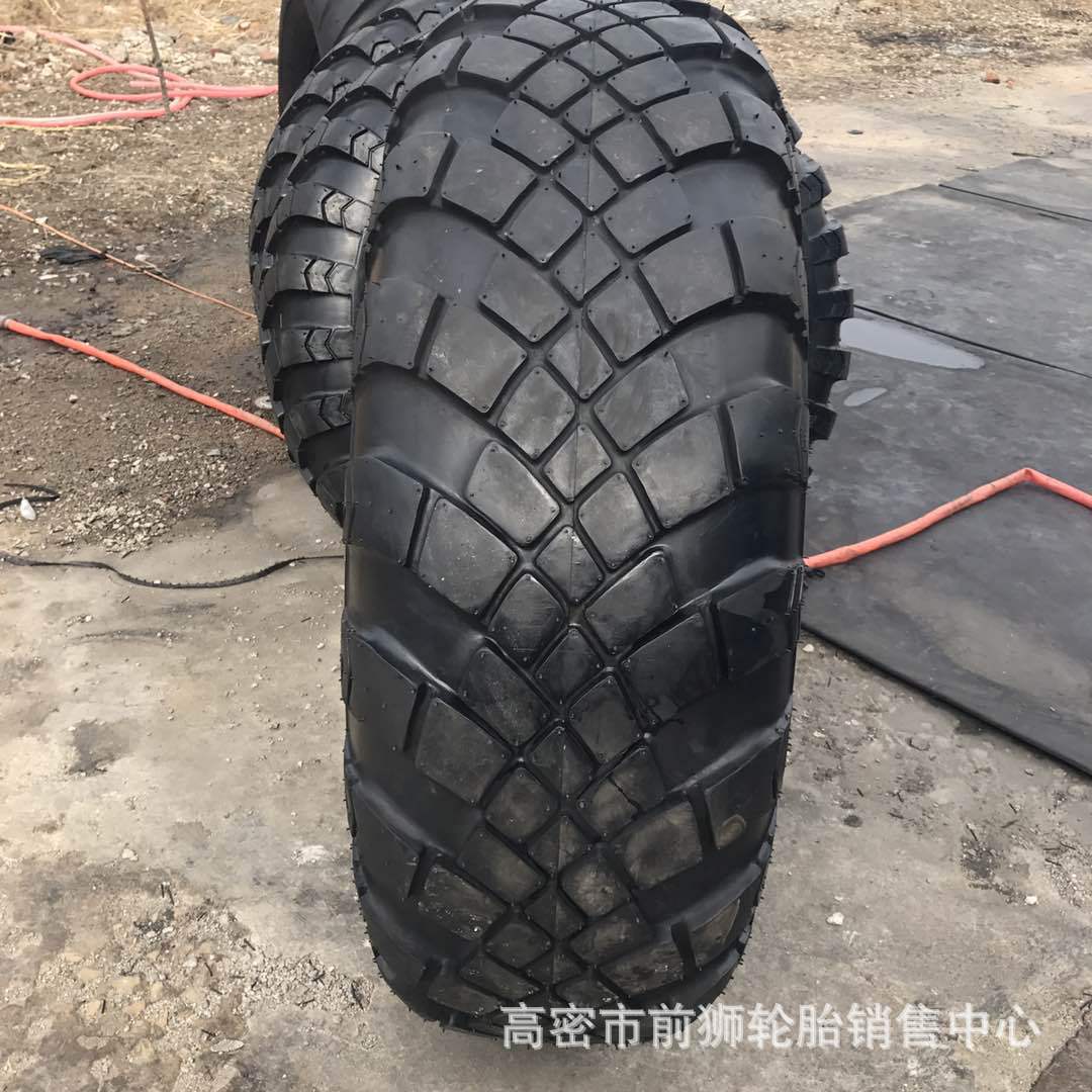 E-2轮胎12.5/15.5/13/1400-20小型挖掘机及重型越野运输车辆