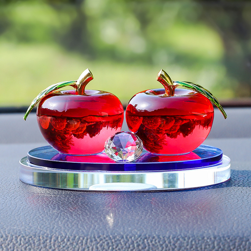 水晶新款车载汽车苹果香水座 车上水晶香水瓶 车用香水摆件