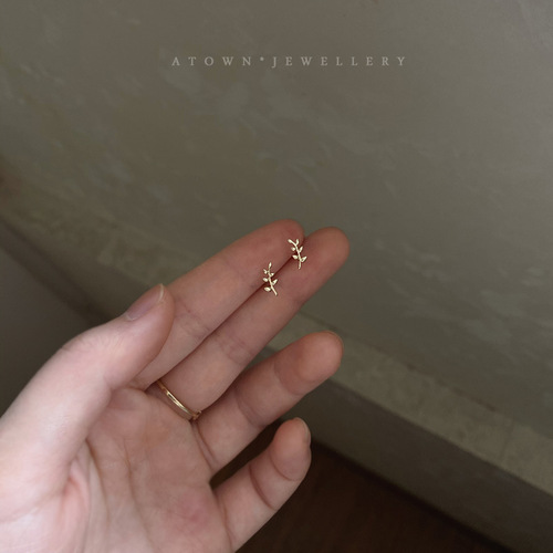 S925 sterling silver plated 14K gold plate branch and leaf earrings mini temperament leaf and branch Japanese and Korean ins style small earrings