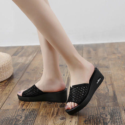 Mom's slippers for summer outer wear 2024 new non-slip fashion women's flat soft-soled middle-aged and elderly slippers