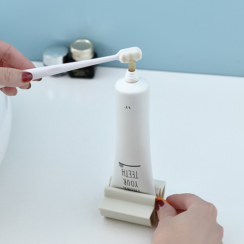 922 Household toothpaste squeezer Manual toothpaste holder Bathroom supplies Clip-type facial cleanser hand cream squeezer