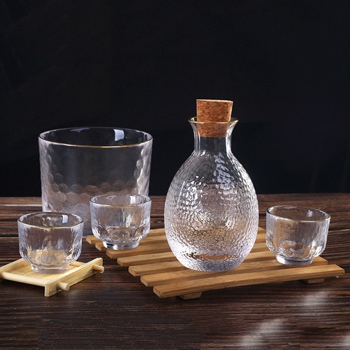 Japanese Hammered Pattern Sake Pot, Sake Cup, Gold-Trimmed Pot, Sake Warmer, Sake Set, Plum Wine, Fruit Wine Cups