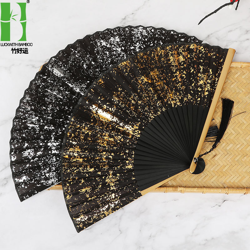 China ventilador plegable oro y plata ventilador de seda antiguo ventilador de baile clásico japonés props de estudio y ventilador al por mayor