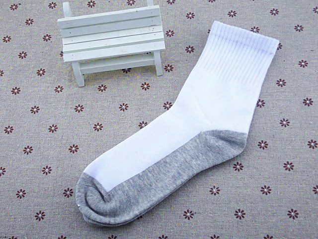 High rubber mid-tube gray bottom socks