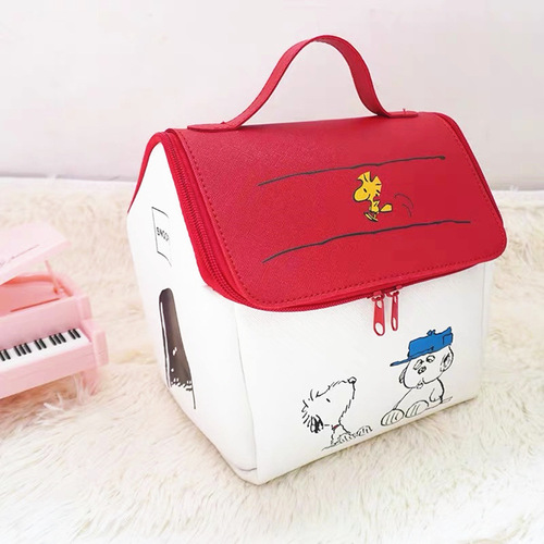 Japanese magazine appendix with the same Snoopy cartoon house shape storage bag large capacity toiletry bag cosmetic bag for women