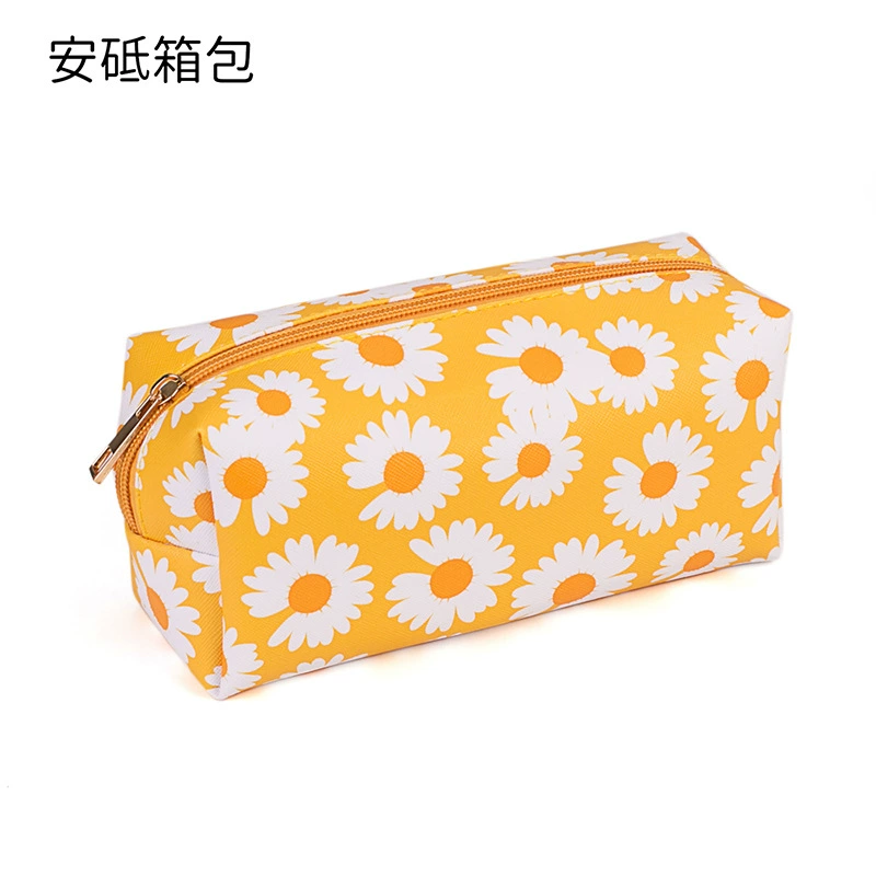 Handheld Cosmetic Bag, Polyurethane Marble Pattern, Compact Clutch Organizer, 19×9×7 cm