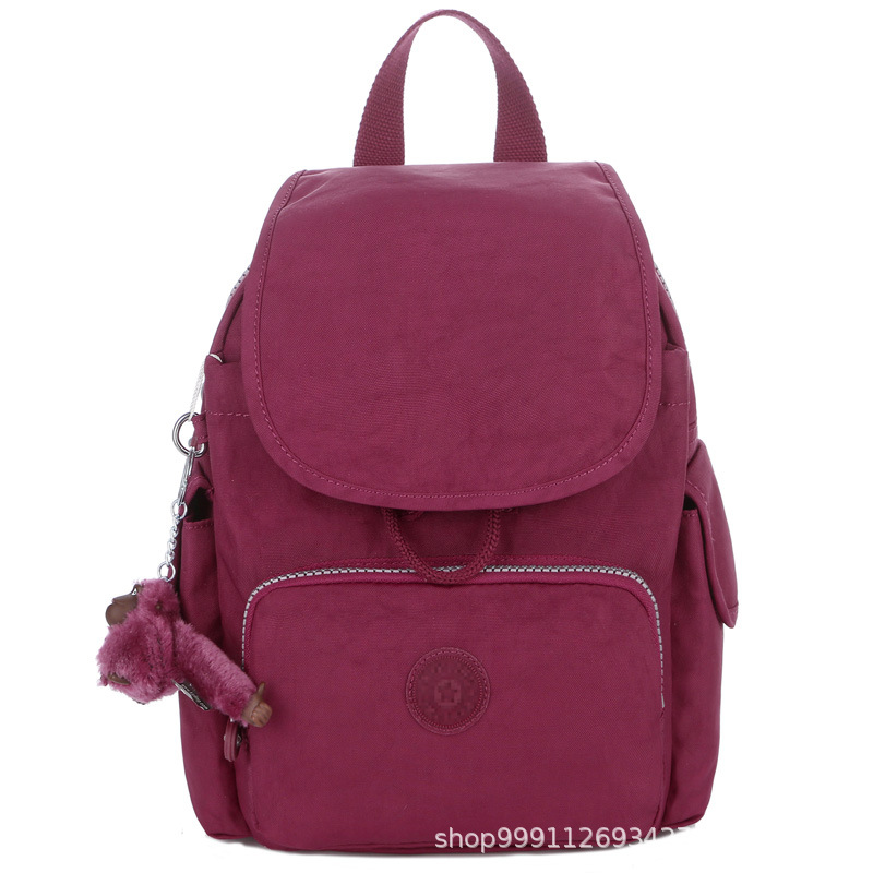 펜던트가 없는 레트로 와인 레드