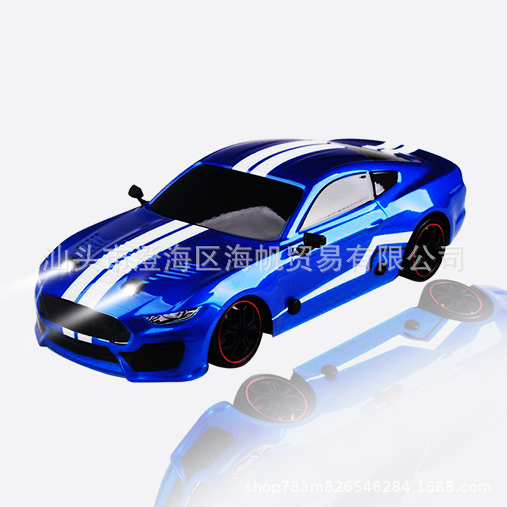 Transfronterizo de carga eléctrica de cuatro ruedas motrices RC deriva coche de control remoto 2,4g proporción aceleración carreras carrera de juguete de alta velocidad