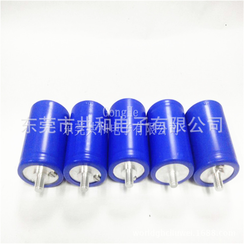 超级电容电池2.7V1000F适用于轻量电动车启动大功率启动器