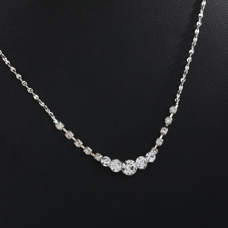 Traje de diamantes de imitación pendientes COLLAR COLGANTE de cadena de cobre collar femenino ins simple Internet celebridad collar de cadena de clavícula joyería de moda