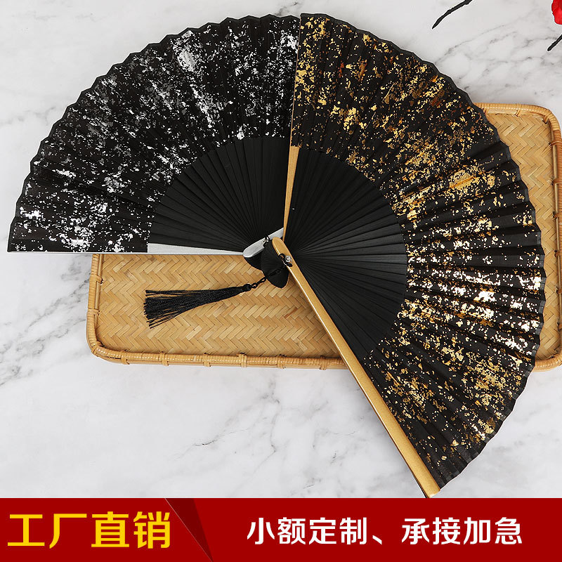 China ventilador plegable oro y plata ventilador de seda antiguo ventilador de baile clásico japonés props de estudio y ventilador al por mayor