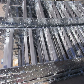 机床护罩;拖链;机床灯具