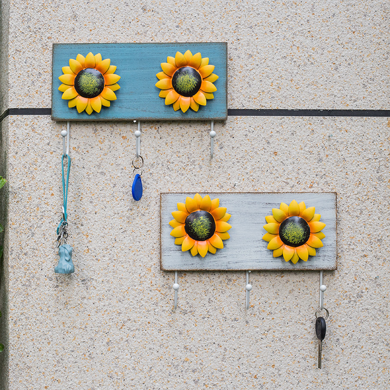 Pastoral style iron sun flower decoration hook retro old wooden…