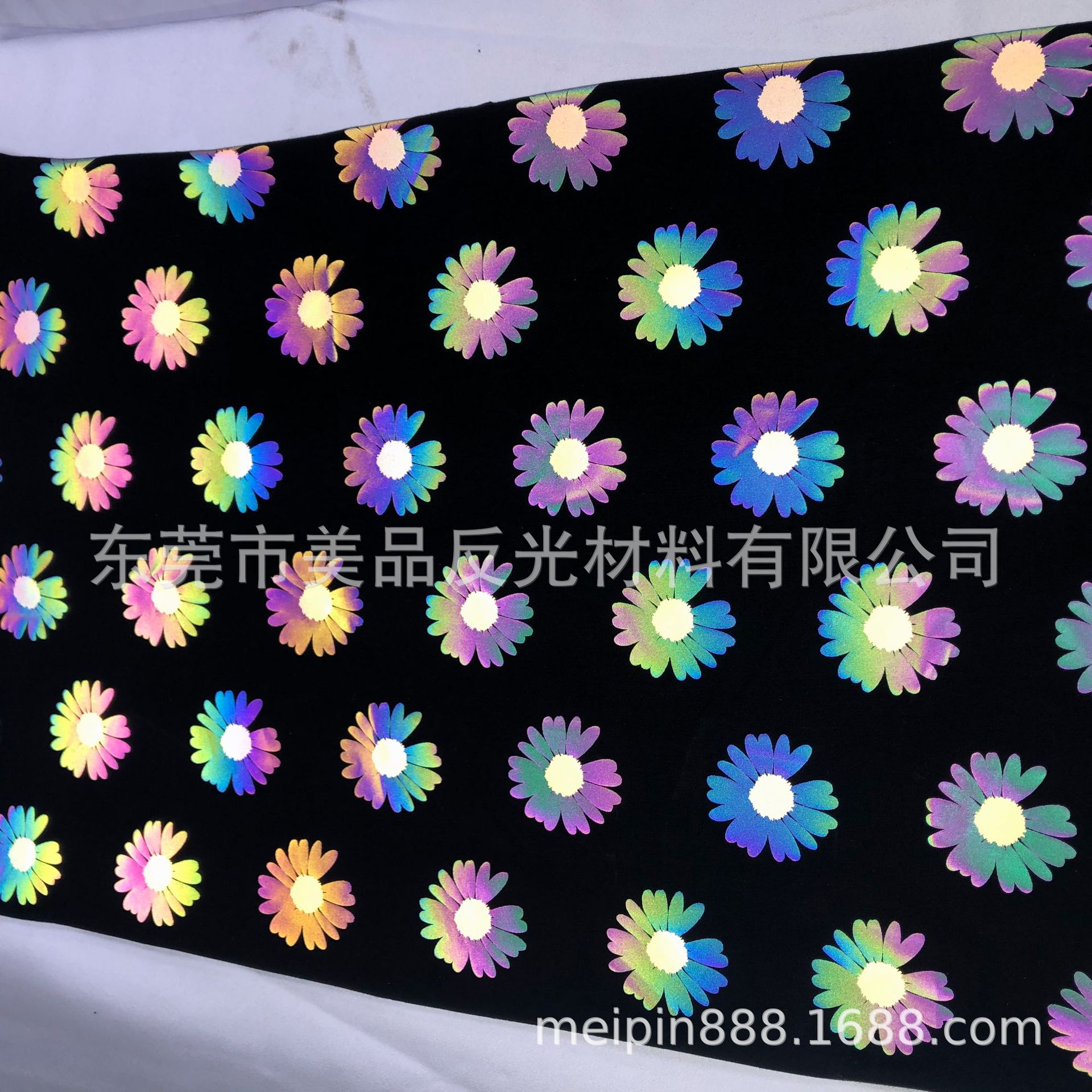 反光面料反光布幻彩反光印花布四面弹力布涤纶布可加工各种图案