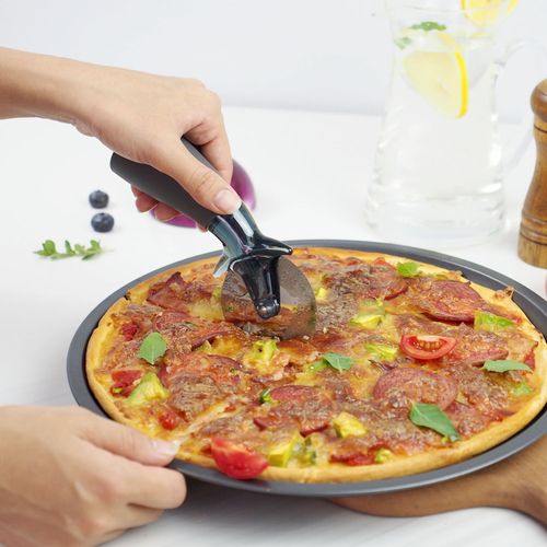 12-inch punched pizza pan round crispy non-stick coated pizza baking pan punched pizza pan baking grinding tool