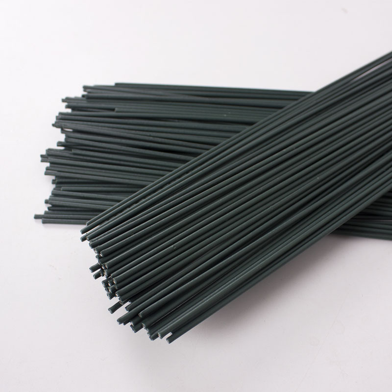 Suministro en stock de nuevo estilo 2 # hilo de hierro verde varillas de flores ramas de flores artificiales ramo de flores varillas de flores fábrica de materiales de embalaje al por mayor