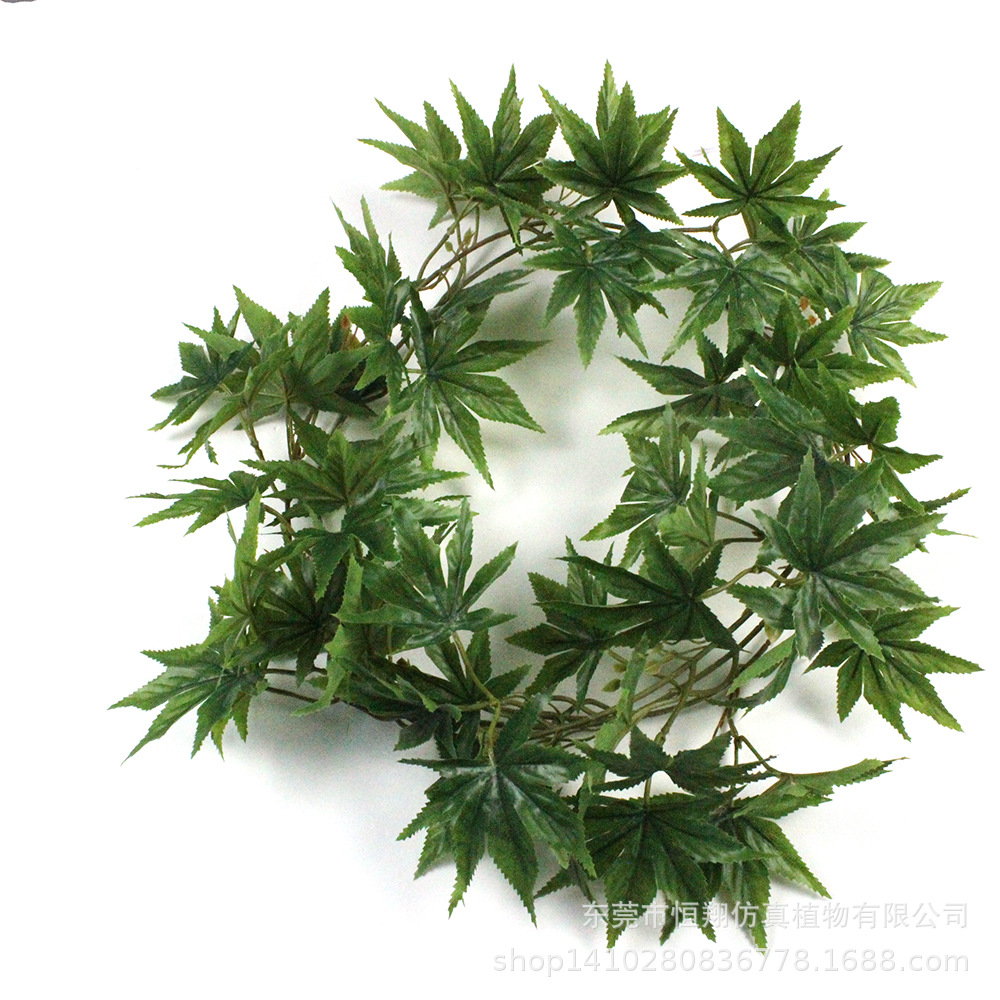 Fabricante de ratán de simulación de interior 2,1 metros de planta falsa artificial restaurante de ratán estilo de pared variedad decoración de ratán