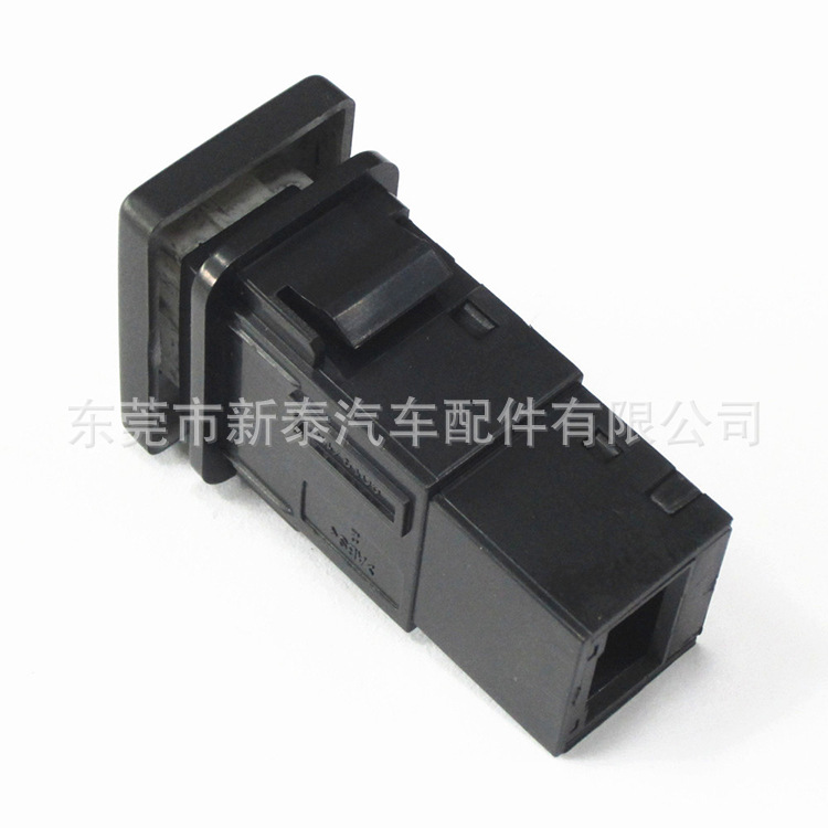 12-18 Carola LED luz trasera del coche luz diurna Luz de niebla interruptor Lei Ling Camry Highlander