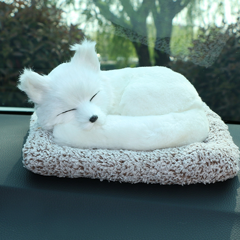 Decoraciones para el interior del coche con diseño de gatos simulados, bolsas de carbón de bambú, adornos de perros simulados, artículos y suministros de carbón activado al por mayor. image 22