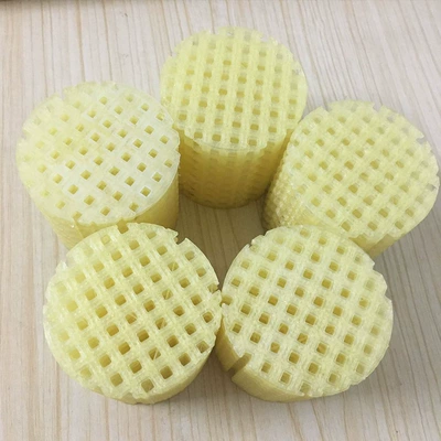 Industrial molds water soluble material at room