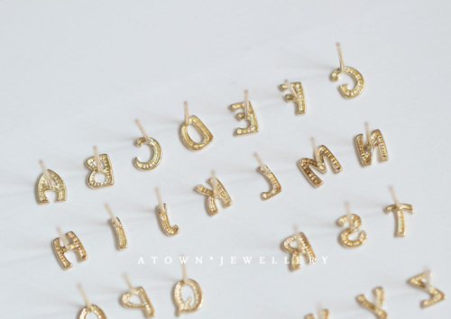 Light plate 26 letters S925 sterling silver plated 14K gold stud earrings Cute English letters mini name simple earrings