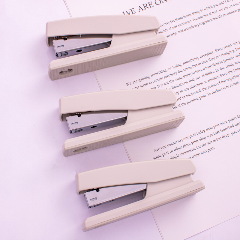 Grapadora de mano puncher de tarjetas grapadora de oficina grapadora de embalaje de ramo de tarjetas de felicitación puncher