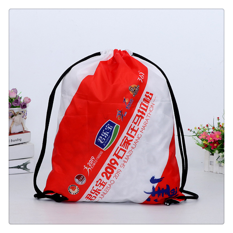 Mochila deportiva Bolsillo con cordón de poliéster impreso publicitario personalizado bolso de mano con cordón deportivo personalizado bolso de almacenamiento con cordón personalizado