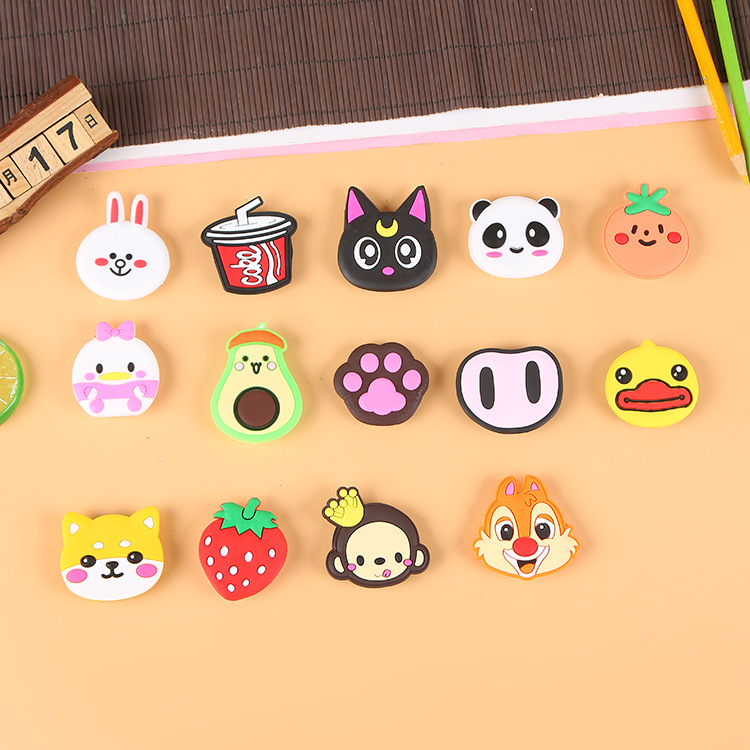 En stock al por mayor TikTok Cartoon creativo soporte de teléfono móvil puede soportar airbag soporte de teléfono móvil soporte de escritorio