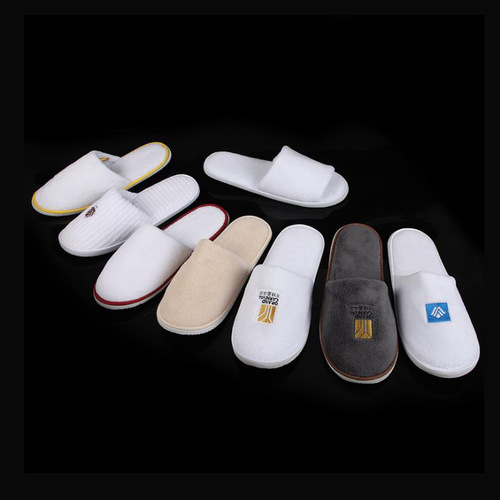 Hotel disposable slippers hotel room travel warm hospitality thickened non-slip slippers wholesale factory direct sales