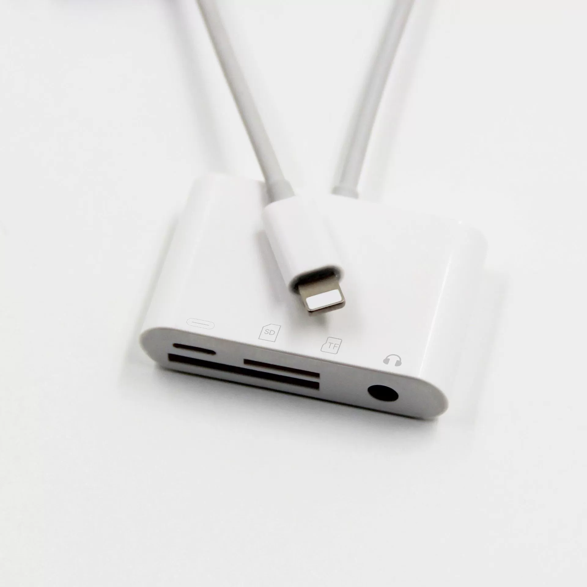 Подходящие к Apple мобильным телефонам для подключения OTG ротор, Apple бесплатный драйвер TF SD-карты считыватель аудио кабеля