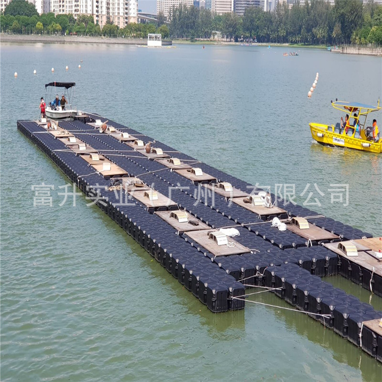 Large Buoyancy Fireworks Performance Floating Tube Platform Water Performance Temporary Stage Sailing Competition Floating Dock Rental Large Buoyancy Fireworks Performance Floating Tube Platform Water Performance Temporary Stage Sailing Competition Floating Dock Rental