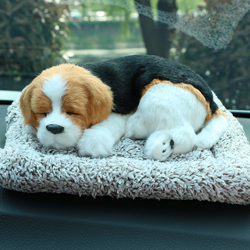 Decoraciones para el interior del coche con diseño de gatos simulados, bolsas de carbón de bambú, adornos de perros simulados, artículos y suministros de carbón activado al por mayor. image 11