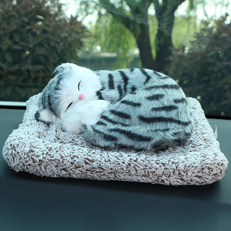 Decoraciones para el interior del coche con diseño de gatos simulados, bolsas de carbón de bambú, adornos de perros simulados, artículos y suministros de carbón activado al por mayor. image 18