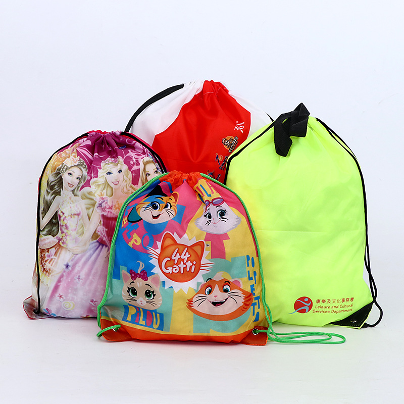 Mochila deportiva Bolsillo con cordón de poliéster impreso publicitario personalizado bolso de mano con cordón deportivo personalizado bolso de almacenamiento con cordón personalizado