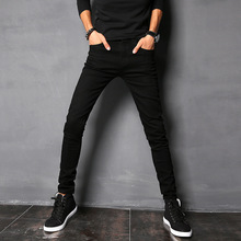 网络爆款男士牛仔裤黑色棉弹四季款韩版潮流破洞修身牛仔裤男小脚