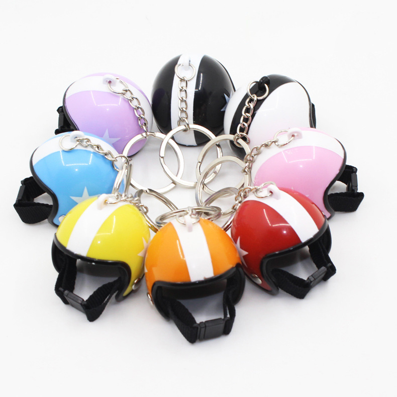 Cartoon Motorcycle Five-Star Helmet Keychain Jewelry Daisy Pendant Broken Wind Duck Helmet Creative Gift Pendant