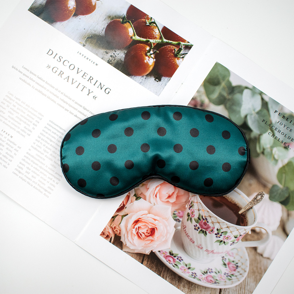 Lindo lunares máscara de ojo de seda artificial sombreado de doble cara bolsa de hielo compresa fría y caliente máscara de ojo de satén bolsa de medicina para dormir en stock