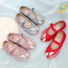 小童中童女孩2021新款民族风老北京布鞋绣花鞋软底防滑童鞋女批发