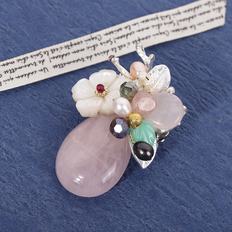 Source factory high-end natural stone handmade exquisite clothing brooch corsage pendant spot
