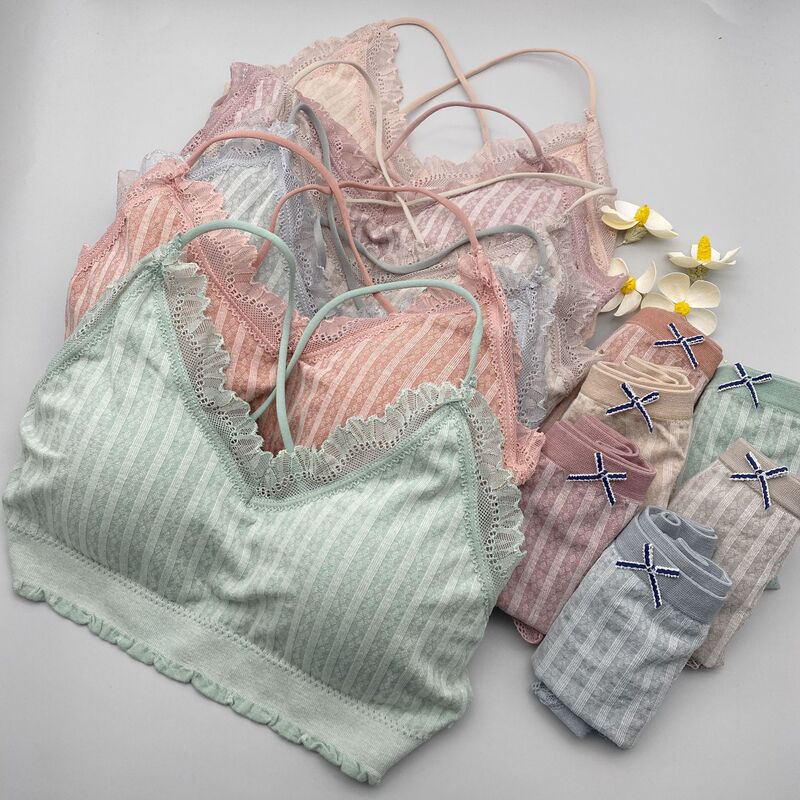 Striped Women's Underwear Underwear Underwear Bra Set Women's New Japanese Girl's Cute No Steel Ring Lace Beautiful Back Striped Women's Underwear Underwear Underwear Bra Set Women's New Japanese Girl's Cute No Steel Ring Lace Beautiful Back