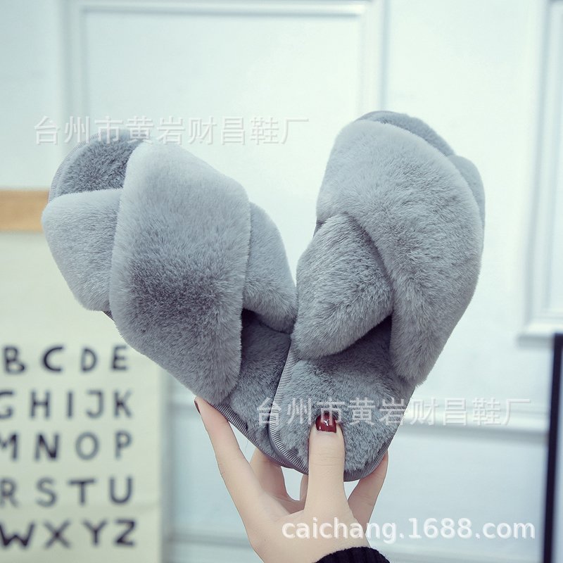 Zapatillas de felpa de invierno de las mujeres casa interior felpa piso plano zapatillas punta abierta Cruz flip flops Zapatillas de algodón caliente
