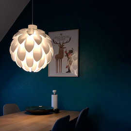 艺旅花瓣水果网红推荐艺术丹麦设计卧室餐厅客厅创意松果白色吊灯