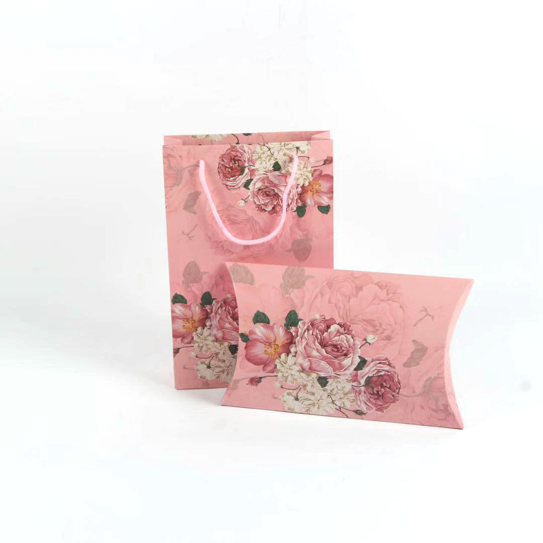 现货丝巾围巾荷包形包装折盒厂家发货