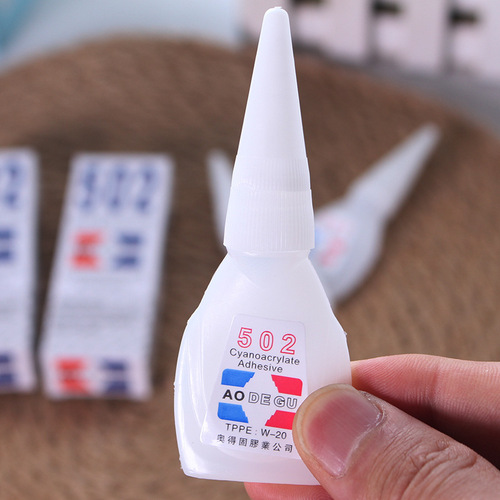 502 Glue Wholesale Instant Glue 502 Strong Glue Internet Celebrity Street Stall Repairing Shoes Sticking Shoe Glue Office Glue