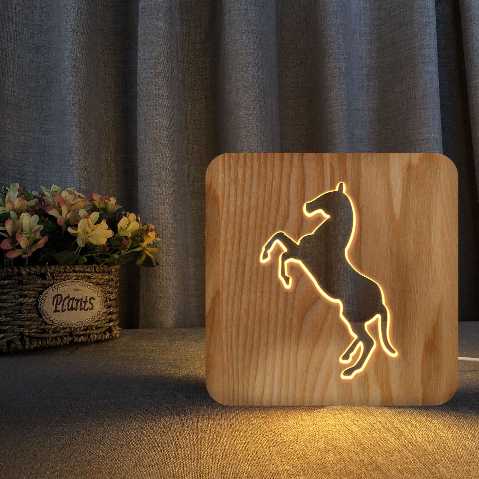 Lámpara de mesa de madera con forma de caballo, luz nocturna decorativa.