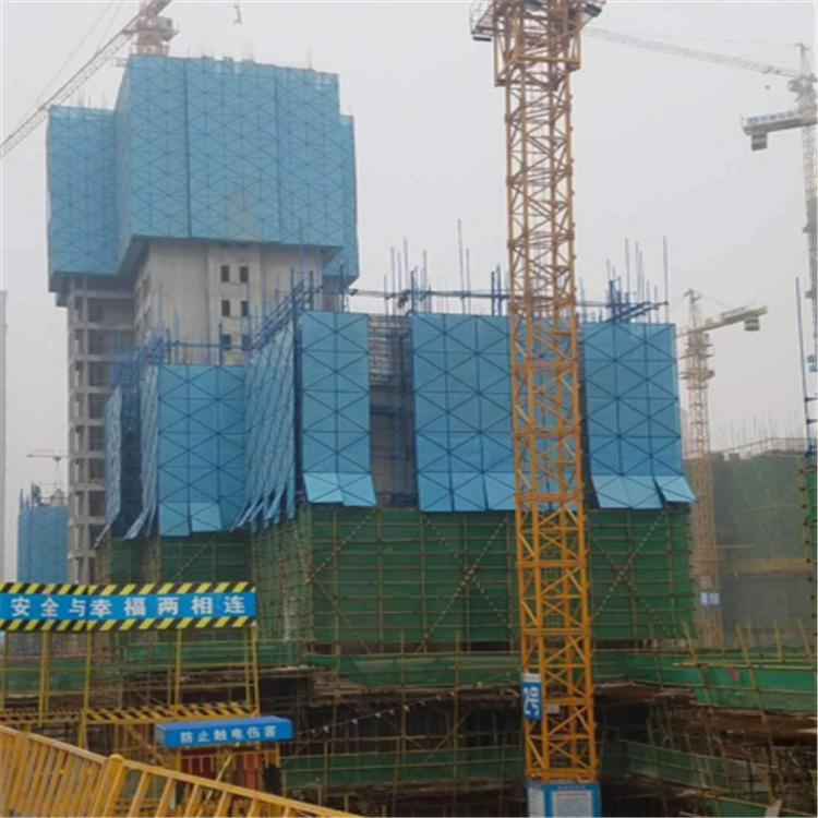 厂家批发爬架网喷塑金属冲孔防护网 圆孔镀锌金属网 脚手架防护网