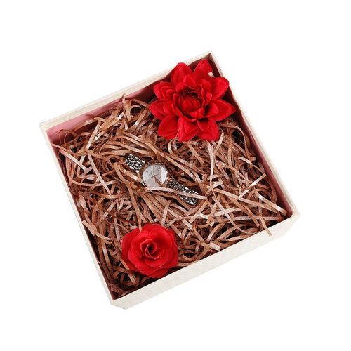 Factory direct wholesale 1KG high-end gold glitter candy box gift box filling colorful shimmering raffia paper strips