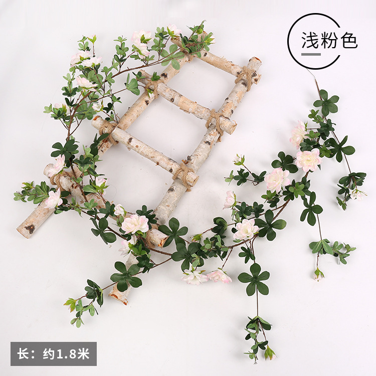 Enredadera de rosas artificiales con 45 cabezas - Decoraciones florales artificiales para bodas, enredaderas de flores de seda y vegetación sintética