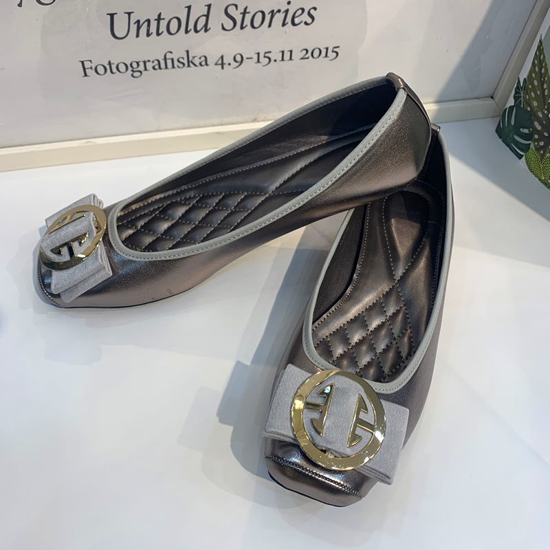 Summer Square-Toe Flat Shoes, Loafers with Round Buckle, Casual Ballet-Style Versatile Square-Toe Shallow Mouth Large Size Women's Shoes for Moms