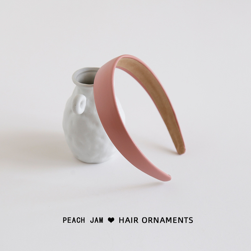 優しい色 ~ 日本系のレトロな皮質のカチューシャが広くて、外に出てカードを出します。